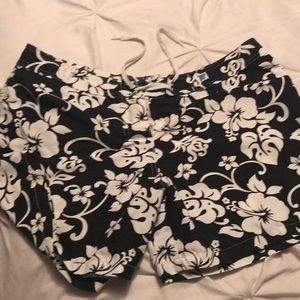 Xelosette Hibiscus board shorts